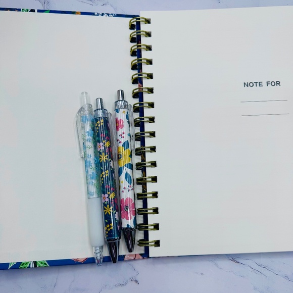 The Notebook Hardcover Floral Stationary Set Blue Floral Theme - Picture 3 of 8